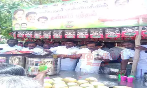 அ.தி.மு.க. சார்பில் நீர் மோர் பந்தல்