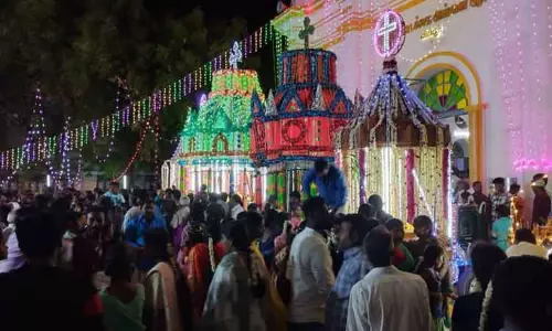 புனித அடைக்கல அன்னை ஆலய ஆடம்பர தேர்பவனி