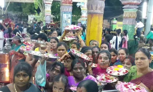 மகா மாரியம்மன் கோவில் தீமிதி திருவிழா