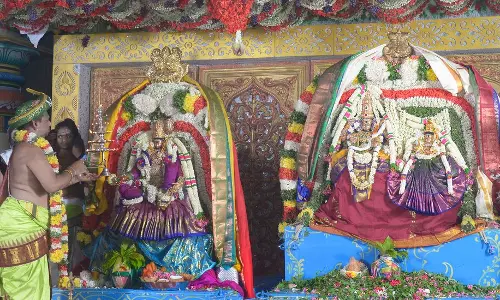 அபிராமி அம்மன்-பத்மகிரீசுவரர் திருக்கல்யாணம்