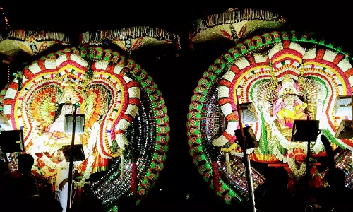 பொன்னியம்மன் கோவிலில் சித்திரை திருவிழா பொன்னியம்மன் கோவிலில் சித்திரை திருவிழா