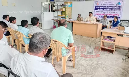 திருச்செங்கோடு வட்டார போக்குவரத்து அலுவலகத்தில்தனியார் பள்ளி வாகனங்களின் கூட்டாய்வு