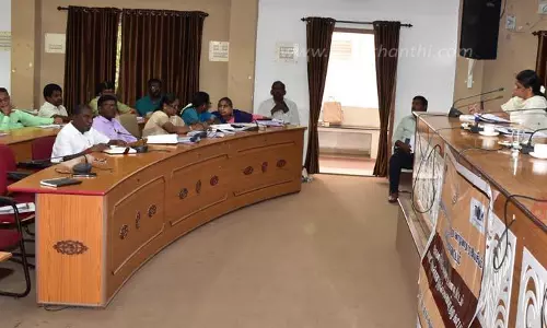 குடியிருப்பு பகுதிகளில்பள்ளி செல்லா குழந்தைகள் கண்டறியப்பட்டால் 1,098 எண்ணில் தெரிவிக்கலாம்கலெக்டர் ஸ்ரேயா சிங் தகவல்