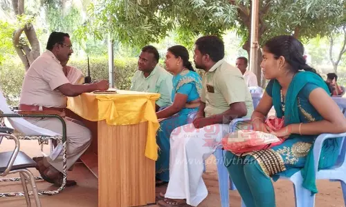 பொதுமக்கள் குறைதீர்க்கும் கூட்டம் பொதுமக்கள் குறைதீர்க்கும் கூட்டம்