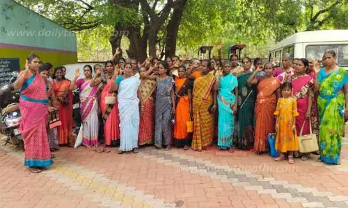 சத்துணவு ஊழியர்கள் ஆர்ப்பாட்டம்