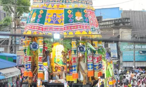 சித்திரை திருவிழா தேரோட்டம் சித்திரை திருவிழா தேரோட்டம்