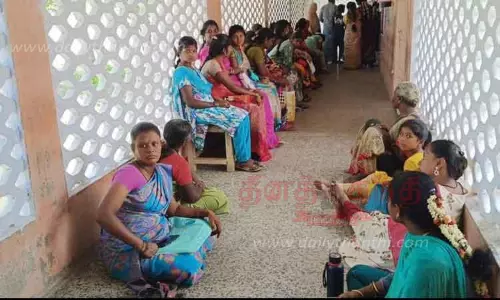 செங்கம் அரசு மருத்துவமனையில் நீண்ட நேரம் காத்திருக்கும் கர்ப்பிணிகள்