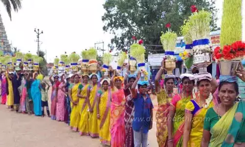 முளைப்பாரி ஊர்வலம்