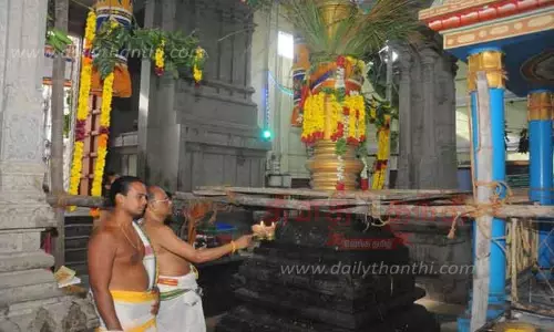 வரதராஜ பெருமாள் கோவிலில் சித்திரை திருவிழா கொடியேற்றம்