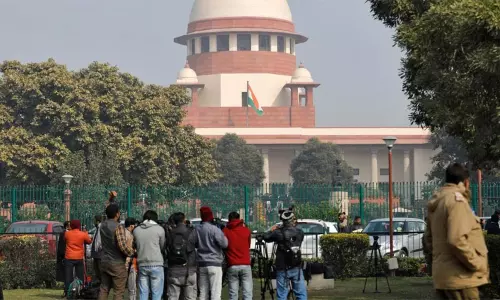 பஞ்சாப் முன்னாள் முதல்-மந்திரி கொலையில் குற்றவாளியின் மரண தண்டனையை ஆயுள் தண்டனையாக குறைக்க முடியாது சுப்ரீம் கோர்ட்டு தீர்ப்பு பஞ்சாப் முன்னாள் முதல்-மந்திரி கொலையில் குற்றவாளியின் மரண தண்டனையை ஆயுள் தண்டனையாக குறைக்க முடியாது சுப்ரீம் கோர்ட்டு தீர்ப்பு