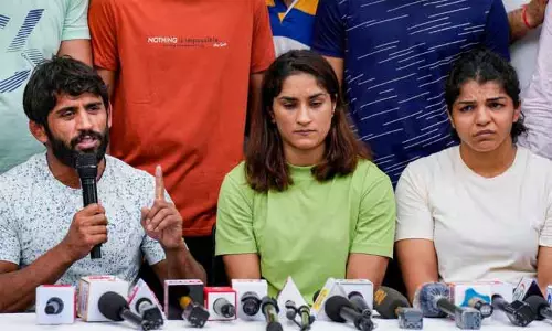 வீராங்கனைகள் போராட்டம் கவலை அளிக்கிறது - இந்திய மல்யுத்த சம்மேளனத்துக்கு உலக மல்யுத்த சம்மேளன தலைவர் கடிதம்