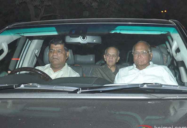 சுயசரிதையில் தனது கார் டிரைவரை புகழ்ந்த சரத்பவார்- 43 ஆண்டுகளில் ஒரு விபத்தை கூட ஏற்படுத்தவில்லை சுயசரிதையில் தனது கார் டிரைவரை புகழ்ந்த சரத்பவார்- 43 ஆண்டுகளில் ஒரு விபத்தை கூட ஏற்படுத்தவில்லை