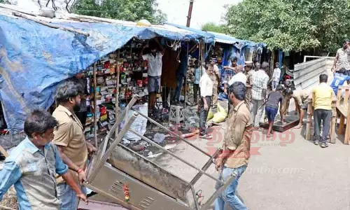 98 ஆக்கிரமிப்பு கடைகள் அகற்றம்