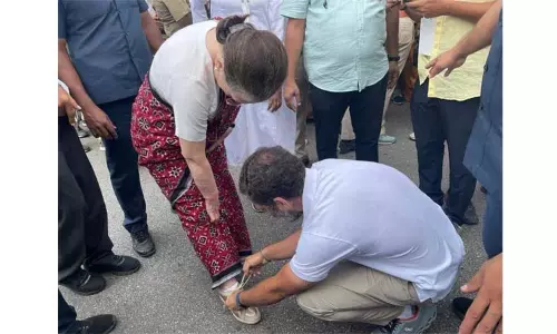 காங்கிரசுக்கு ஆதரவாக சோனியா காந்தி நாளை தேர்தல் பிரசாரம்