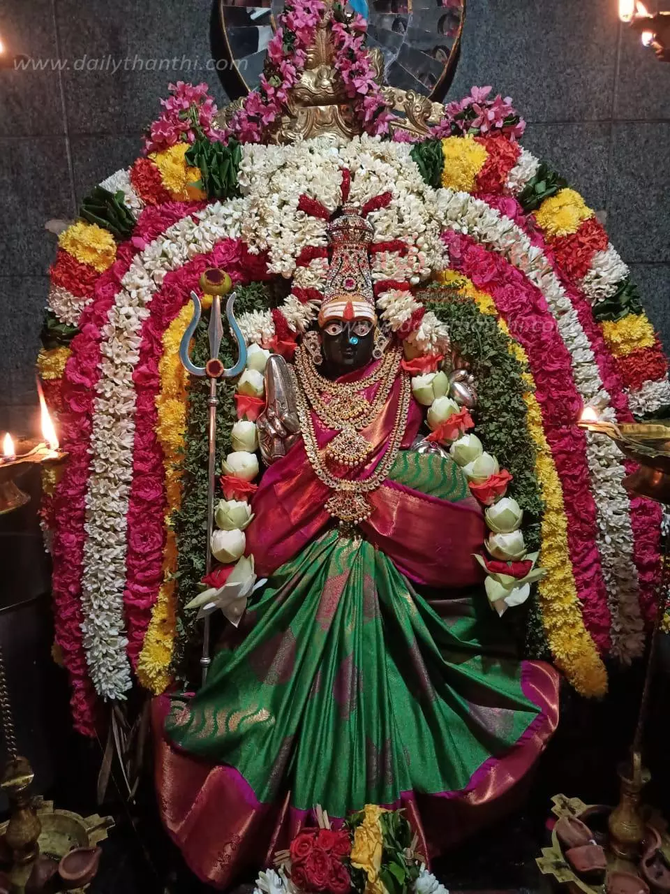 சித்ரா பவுர்ணமியையொட்டிகோவில்களில் சிறப்பு வழிபாடு