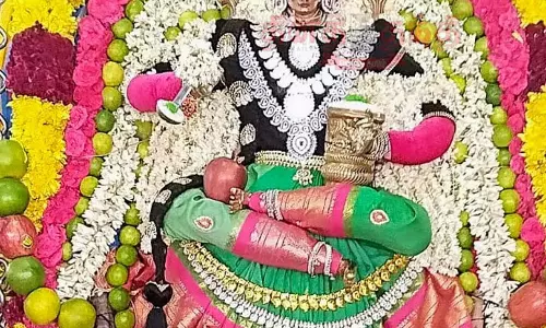 நெமிலி ஊஞ்சல் பொன்னியம்மன் கோவிலில் சித்ரா பவுர்ணமி வழிபாடு