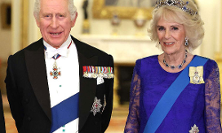 இங்கிலாந்து மன்னர் சார்லஸ் முடிசூட்டு விழா கோலாகலமாக தொடங்கியது இங்கிலாந்து மன்னர் சார்லஸ் முடிசூட்டு விழா கோலாகலமாக தொடங்கியது