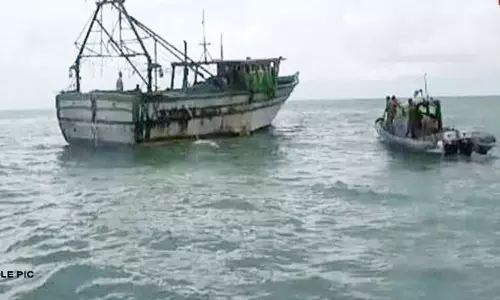 இந்தியா வர முயன்ற 6 இலங்கை தமிழர்களை கைது செய்தது இலங்கை கடற்படை...!