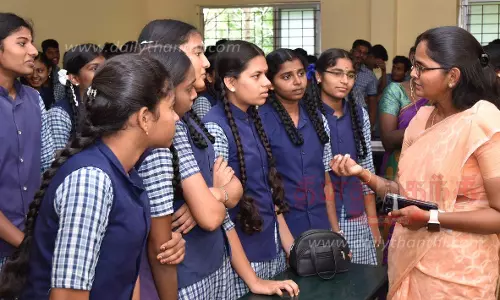 வெற்றி பெறும் வழியை அறிந்து தொடர்ந்து முயற்சிக்க வேண்டும் வெற்றி பெறும் வழியை அறிந்து தொடர்ந்து முயற்சிக்க வேண்டும்