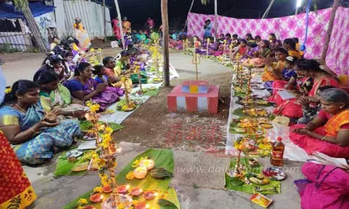 மாரியம்மன் கோவிலில் 108 திருவிளக்கு பூஜை