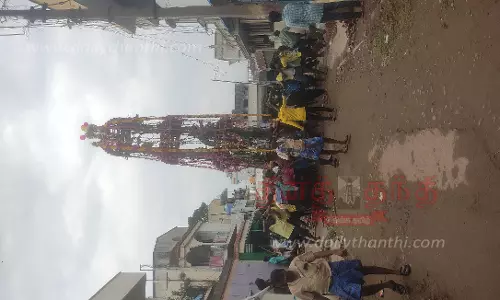 முத்து மாரியம்மன் கோவில் தூக்குதேர் வெள்ளோட்டம்