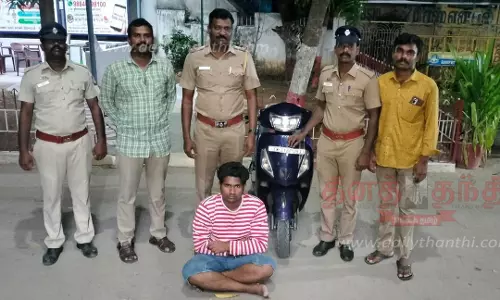 ஸ்கூட்டர் திருட முயன்ற வாலிபர் கைது