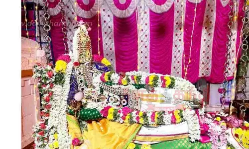 ஊஞ்சல் உற்சவம் ஊஞ்சல் உற்சவம்