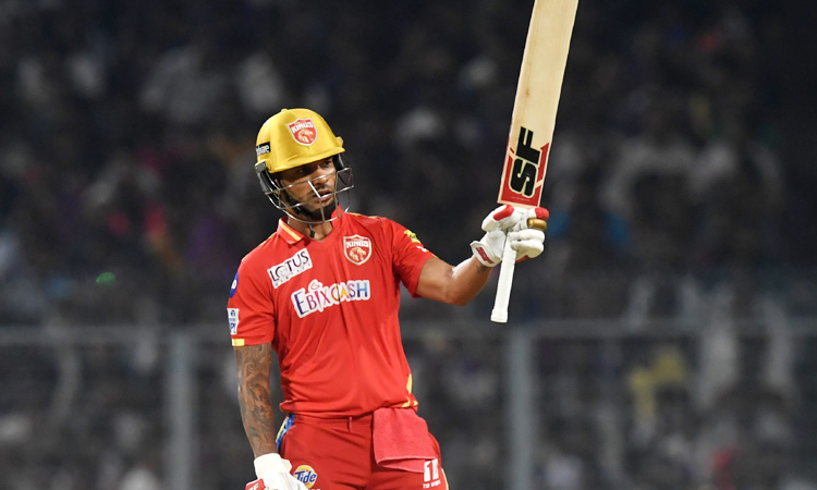 கொல்கத்தாவிற்கு எதிரான ஆட்டத்தில் அரைசதம்...புதிய சாதனை படைத்த ஷிகர் தவான்...!