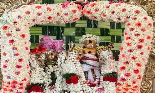 மீனாட்சி அம்மன் கோவிலில் திருக்கல்யாணம்