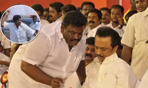 நாசரின் அமைச்சர் பதவி பறிப்புக்கு காரணங்கள் என்ன..! மகனால் பறிபோனதா...?