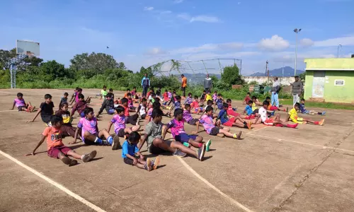 கோத்தகிரியில் கோடைகால விளையாட்டு பயிற்சி கோத்தகிரியில் கோடைகால விளையாட்டு பயிற்சி