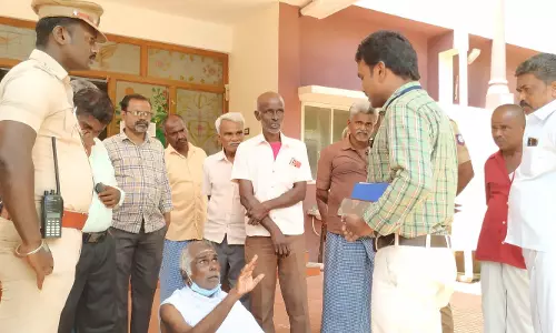 தர்ணா போராட்டம்