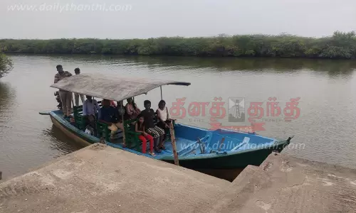 முத்துப்பேட்டை அலையாத்திக்காட்டை ரசிக்க முடியாமல் தவிக்கும் சுற்றுலா பயணிகள்