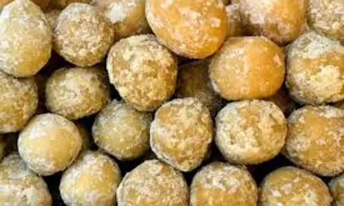 வெல்லம் விலை குறைந்தது