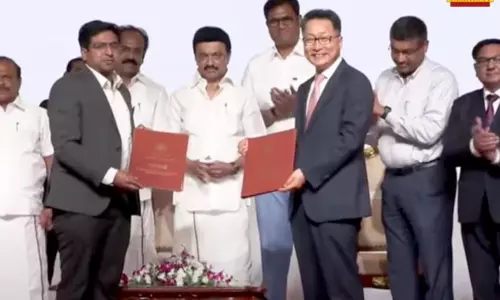 முதல்-அமைச்சர் ஸ்டாலின் முன்னிலையில், ஹூண்டாய் நிறுவனத்துடன் புரிந்துணர்வு ஒப்பந்தம் கையெழுத்தானது..! முதல்-அமைச்சர் ஸ்டாலின் முன்னிலையில், ஹூண்டாய் நிறுவனத்துடன் புரிந்துணர்வு ஒப்பந்தம் கையெழுத்தானது..!