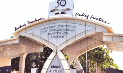 ஜிப்மர் மருத்துவமனையில் குறிப்பிட்ட வகை நோயாளிகளுக்கு சிகிச்சைக்கு கட்டணம் என்ற அறிவிப்பு நிறுத்திவைப்பு