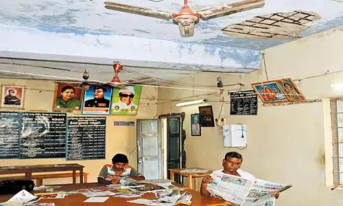 திருத்தணி மத்தூர் ஊராட்சி நூலக கட்டிட மேற்கூரை சேதம்; வாசகர்களின் பாதுகாப்பு கேள்விக்குறி