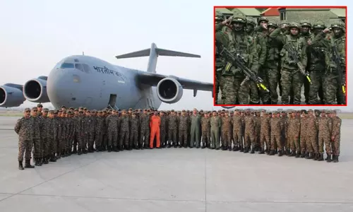 இந்திய-இங்கிலாந்து கூட்டு ராணுவ பயிற்சி; பஜ்ரங்பலி கி ஜெய் முழக்கமிட்ட ராணுவ வீரர்கள் இந்திய-இங்கிலாந்து கூட்டு ராணுவ பயிற்சி; பஜ்ரங்பலி கி ஜெய் முழக்கமிட்ட ராணுவ வீரர்கள்