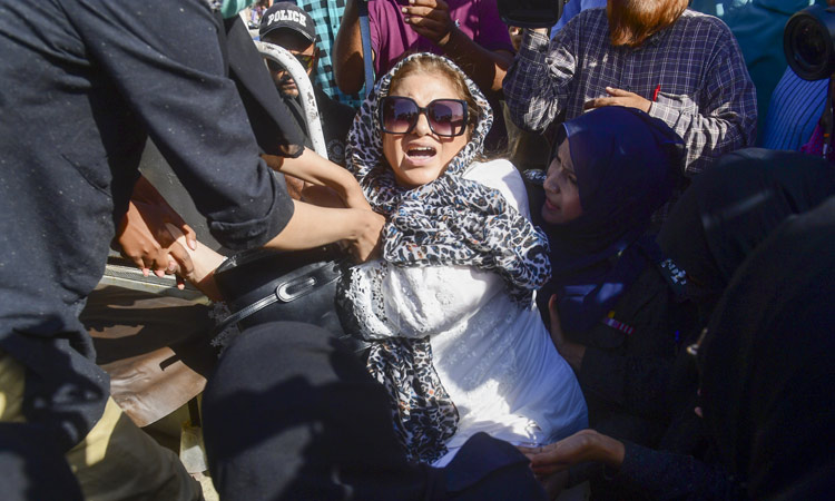 பாகிஸ்தானில் தொடரும் அரசியல் குழப்பம்: எதிர்க்கட்சி முக்கிய தலைவர்கள் அதிரடி கைது