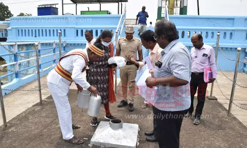பாசன வாய்க்கால்கள் தூர்வாரும் பணி பாசன வாய்க்கால்கள் தூர்வாரும் பணி