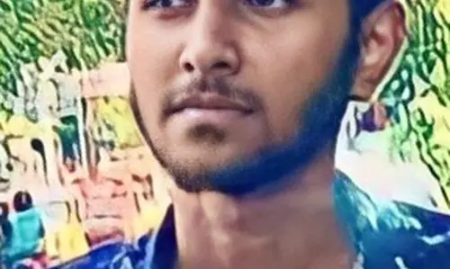 நண்பர்களுடன் குளித்தபோதுமுல்லைப்பெரியாற்றில் மூழ்கி மாணவர் பலி நண்பர்களுடன் குளித்தபோதுமுல்லைப்பெரியாற்றில் மூழ்கி மாணவர் பலி