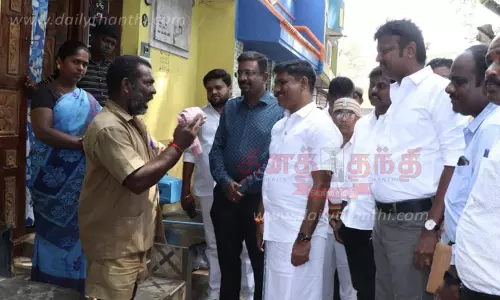 தூய்மை பணியாளர்களுக்கு அரசே சம்பளம் வழங்க வேண்டும்