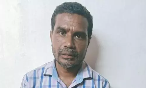 லாட்டரி சீட்டு விற்றவர் கைது