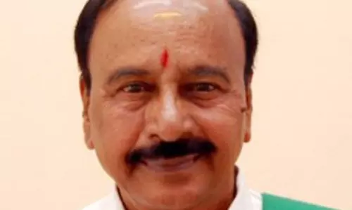 பாமாயில் இறக்குமதி ஒப்பந்தத்தை தமிழக அரசு கைவிட வேண்டும்