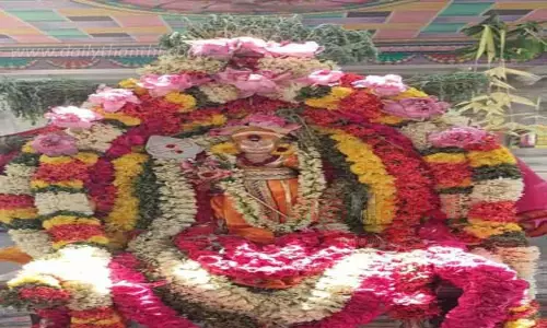 அக்னி நட்சத்திர விழாவையொட்டி சென்னிமலை முருகன் கோவிலில் சிறப்பு அபிஷேகம் அக்னி நட்சத்திர விழாவையொட்டி சென்னிமலை முருகன் கோவிலில் சிறப்பு அபிஷேகம்