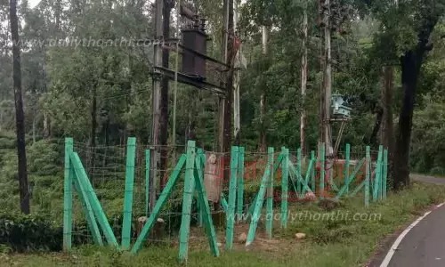 மின்மாற்றிகளை சுற்றி பாதுகாப்பு வேலி