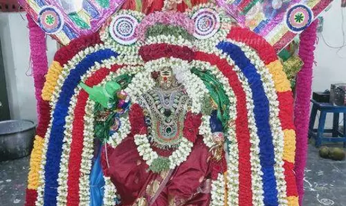 இலுப்பூர் திரவுபதி அம்மன் கோவில் தீமிதி திருவிழா