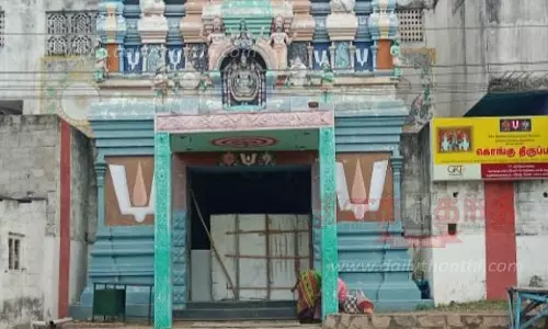 பள்ளிபாளையம் அருகேகொங்கு திருப்பதி கோவில் பூட்டி `சீல் வைப்பு
