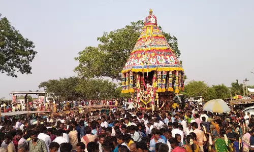 பிடாரியம்மன் கோவில் தேரோட்டம்