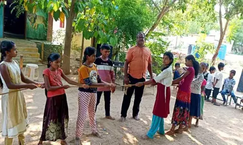 செஞ்சேரிப்புத்தூர் அரசு பள்ளியில் விடுமுறை விளையாட்டு போட்டி